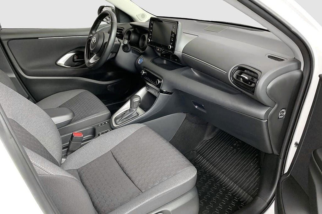Vehicle Image 8