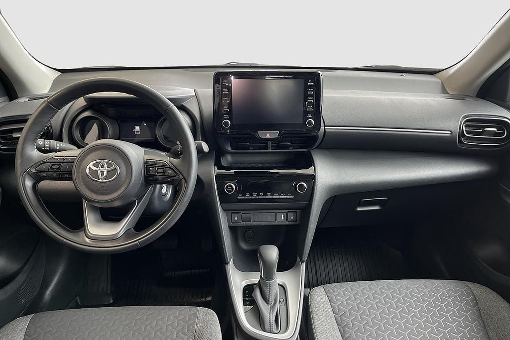 Vehicle Image 10