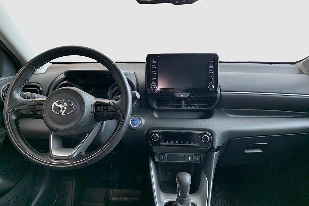 Vehicle Image 10