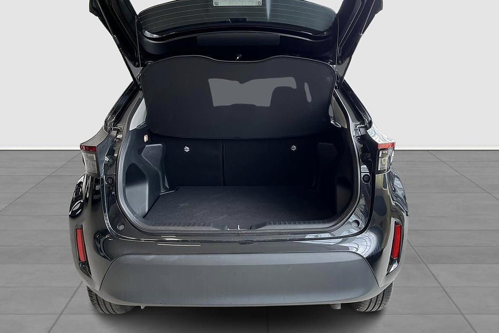 Vehicle Image 12