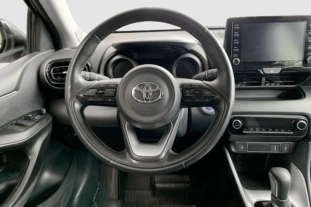 Vehicle Image 11