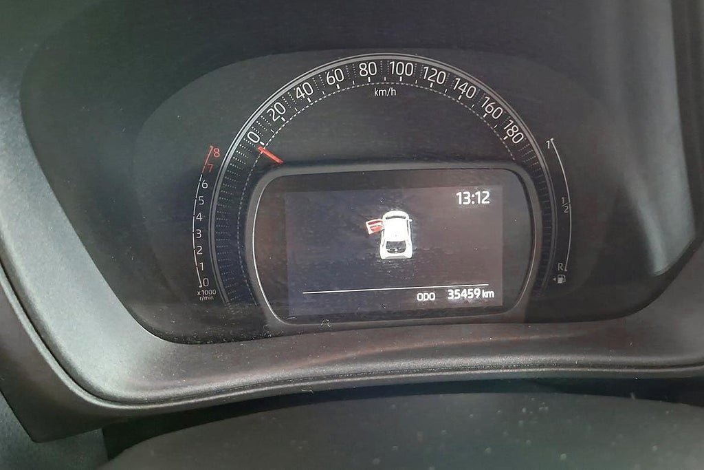 Vehicle Image 13