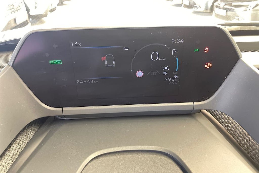 Vehicle Image 16