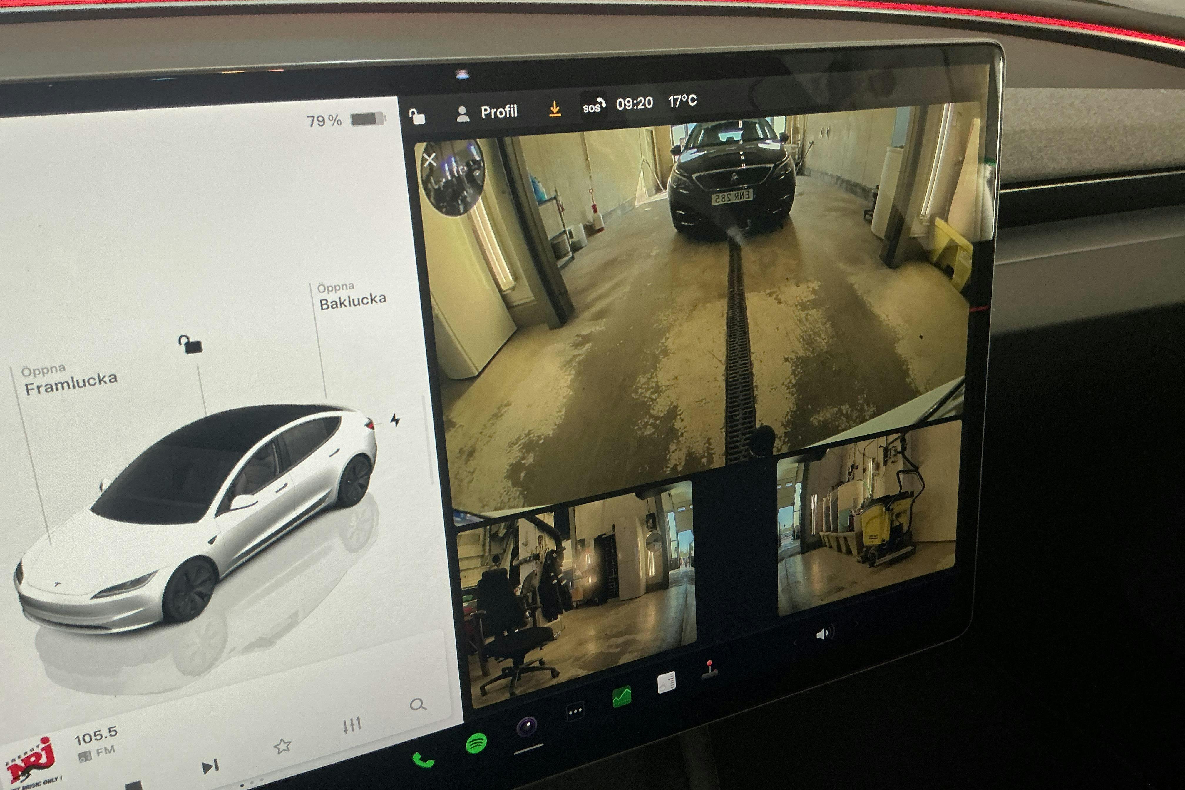 Vehicle Image 13