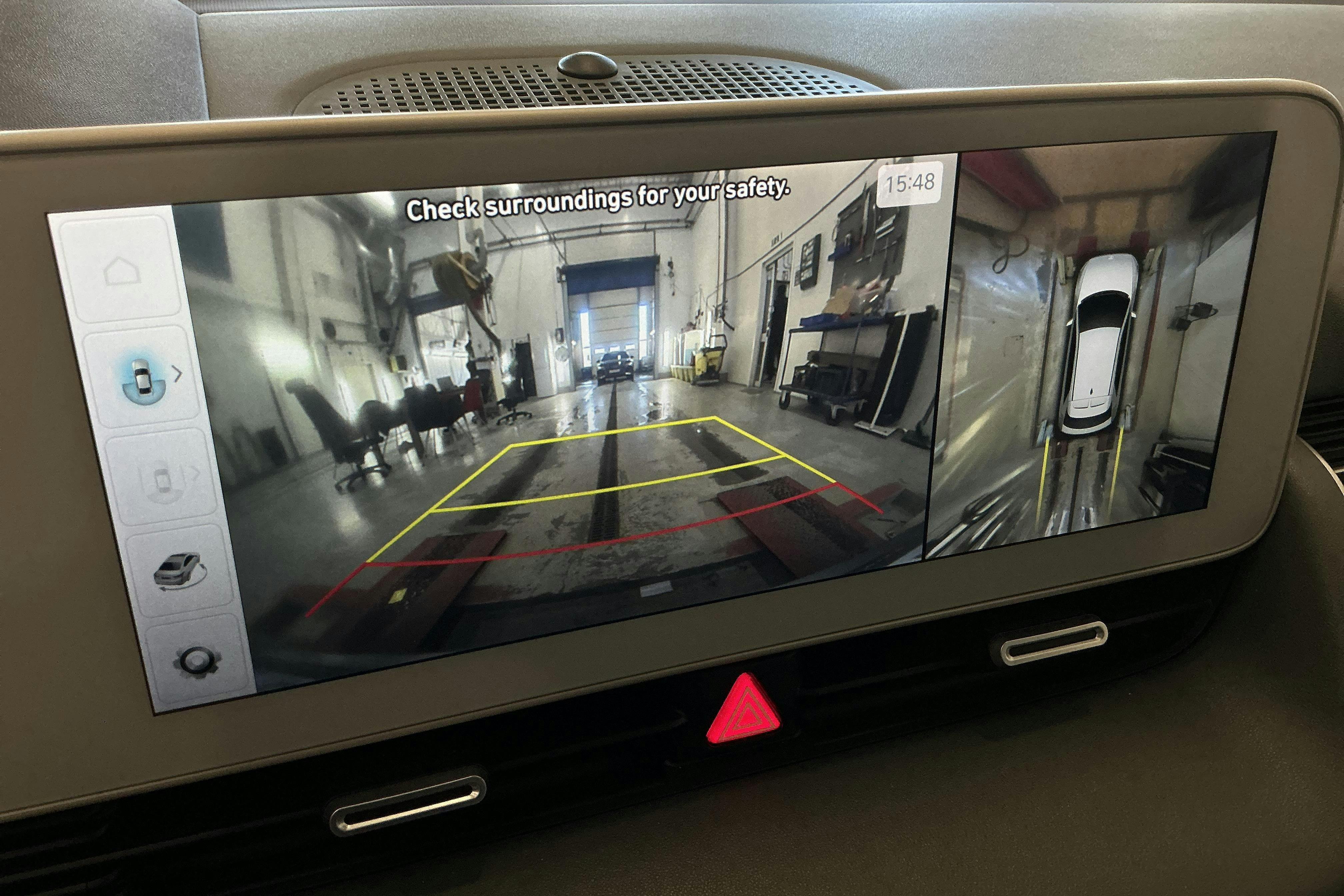 Vehicle Image 12