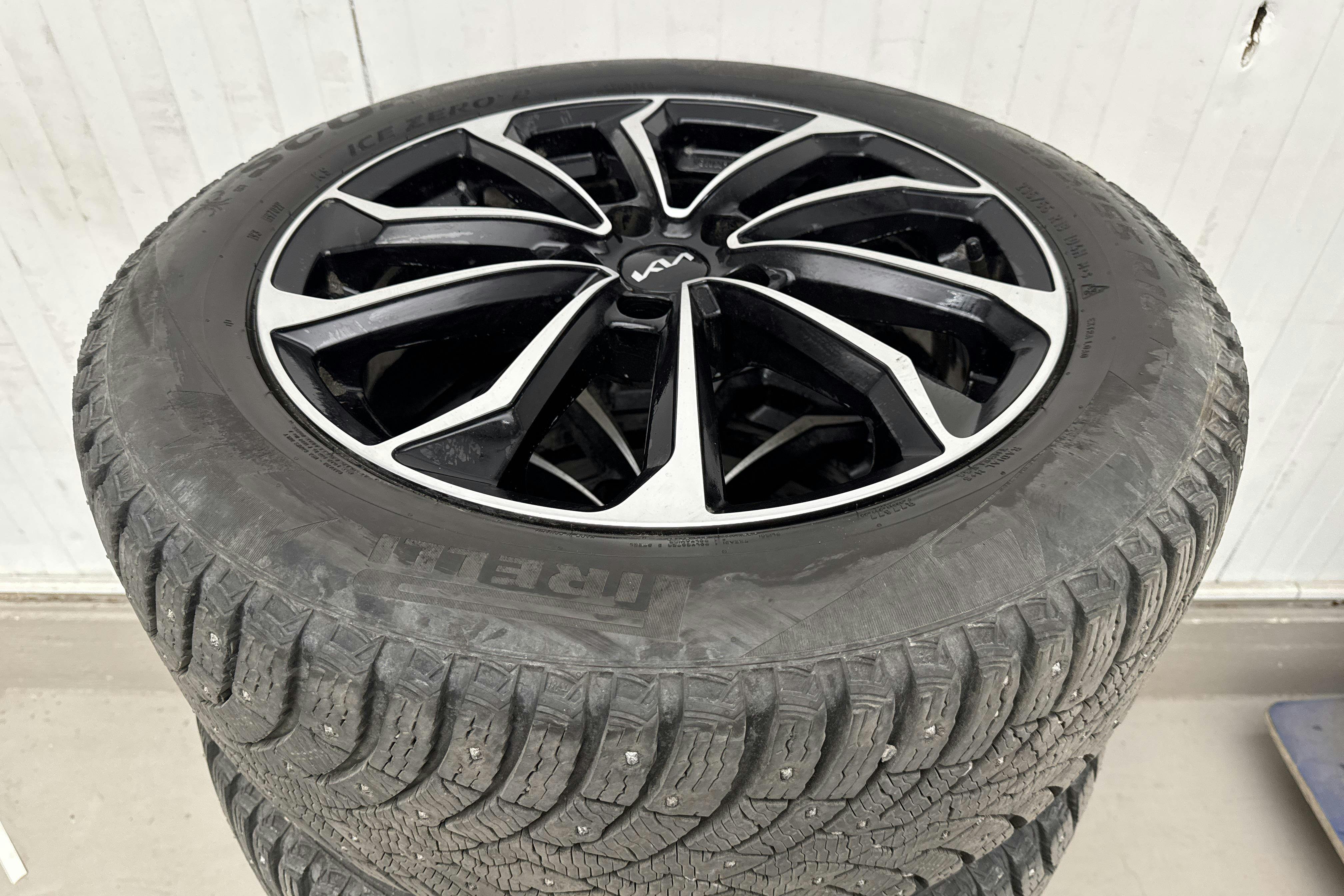 Vehicle Image 21