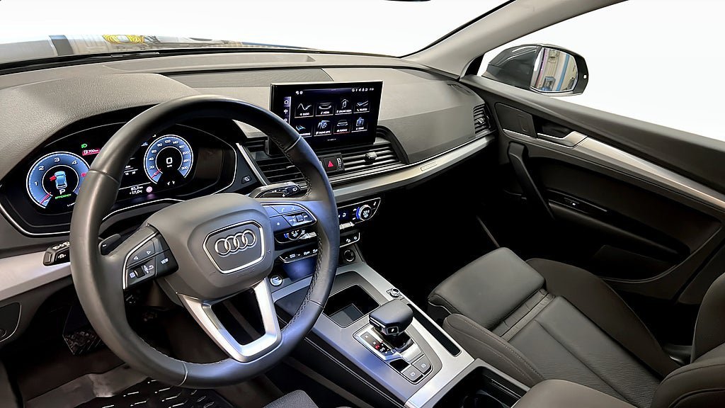 Vehicle Image 7