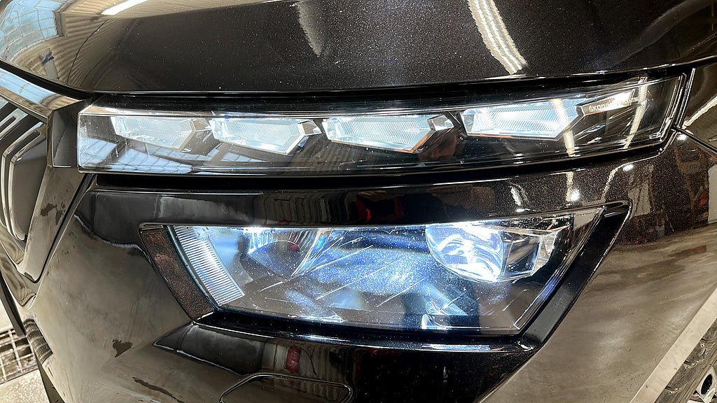 Vehicle Image 17