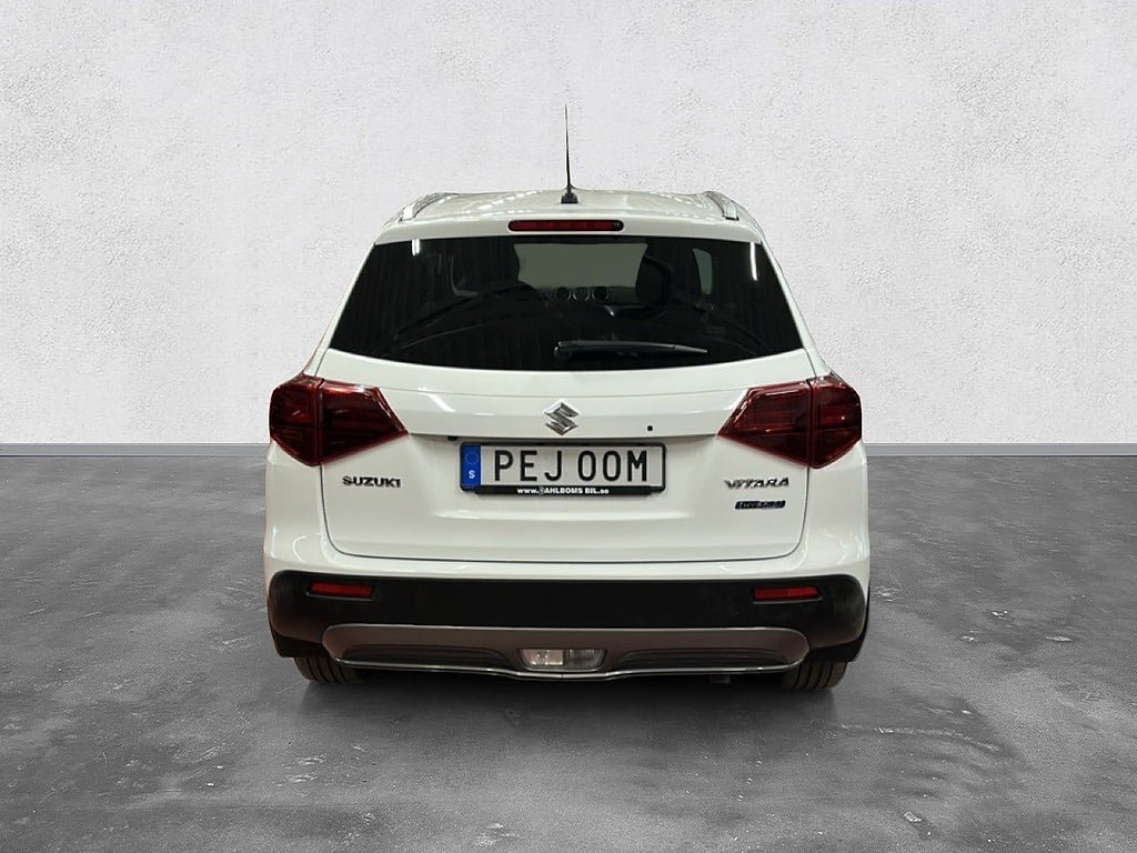 Vehicle Image 4