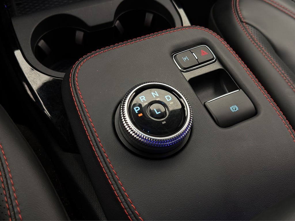 Vehicle Image 24