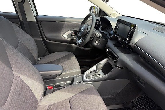 Vehicle Image 14