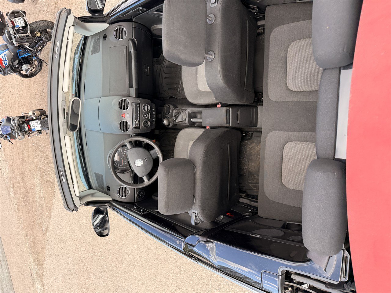 Vehicle Image 6