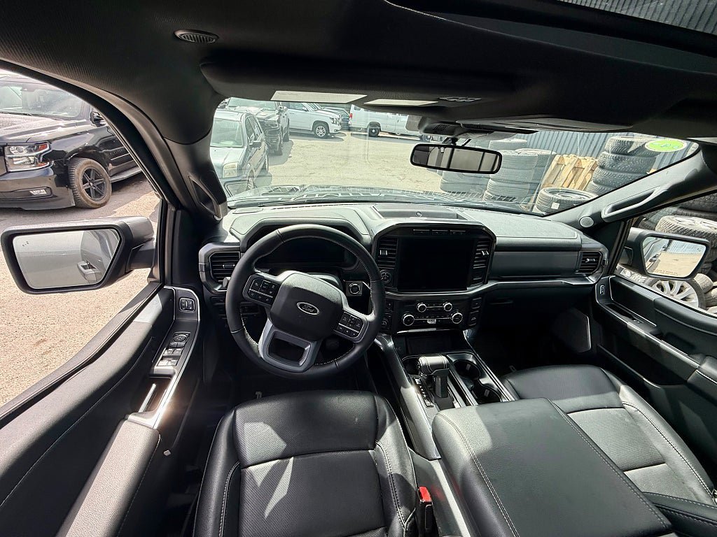 Vehicle Image 8