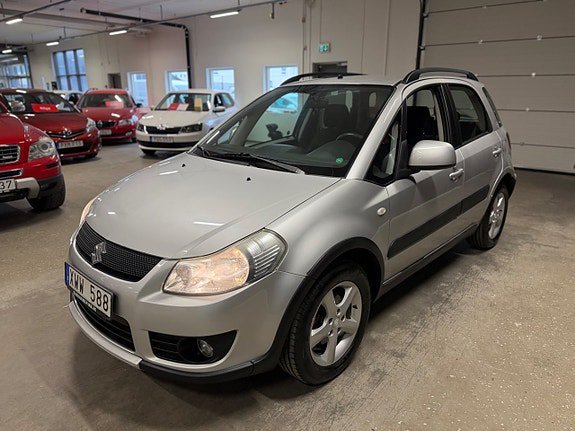 Vehicle Image 6