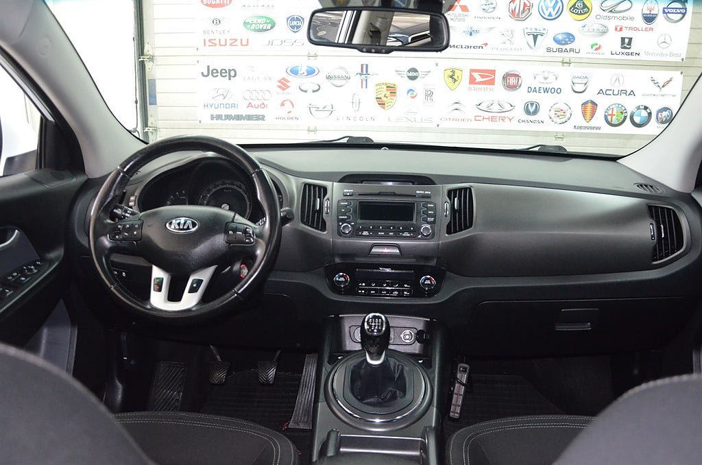 Vehicle Image 11