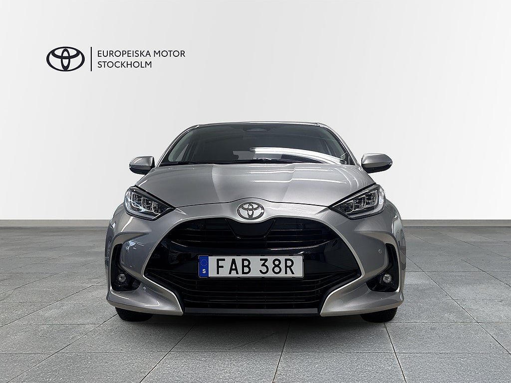 Vehicle Image 5