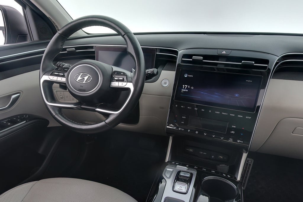 Vehicle Image 15