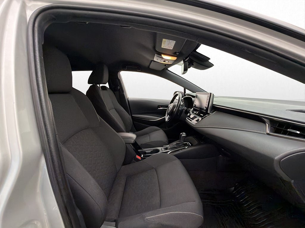 Vehicle Image 12