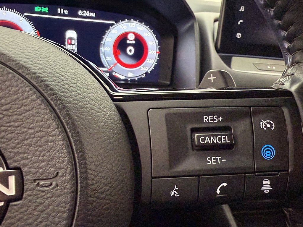 Vehicle Image 23