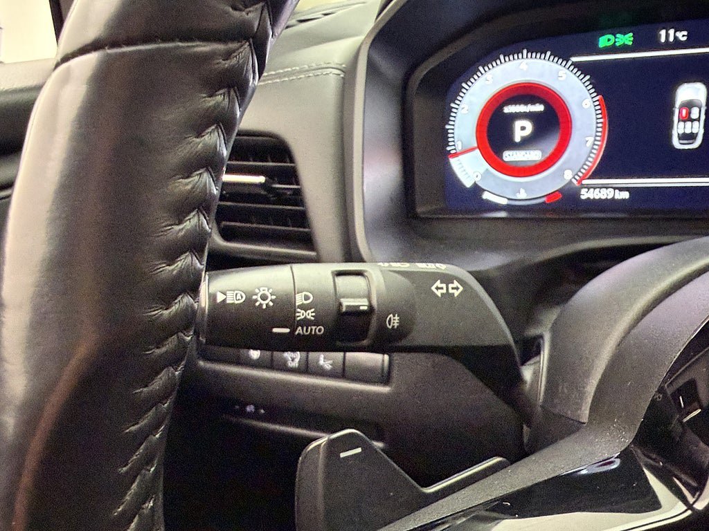 Vehicle Image 24