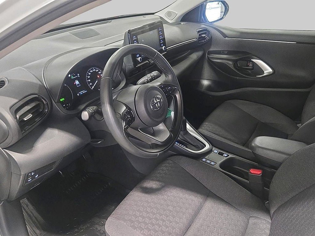 Vehicle Image 13