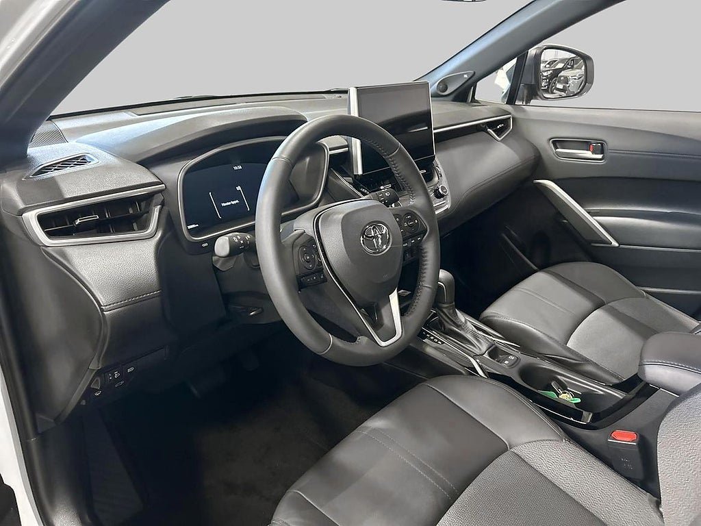 Vehicle Image 13