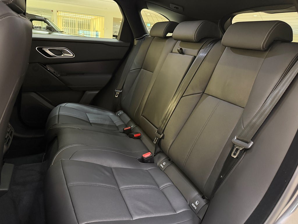 Vehicle Image 21