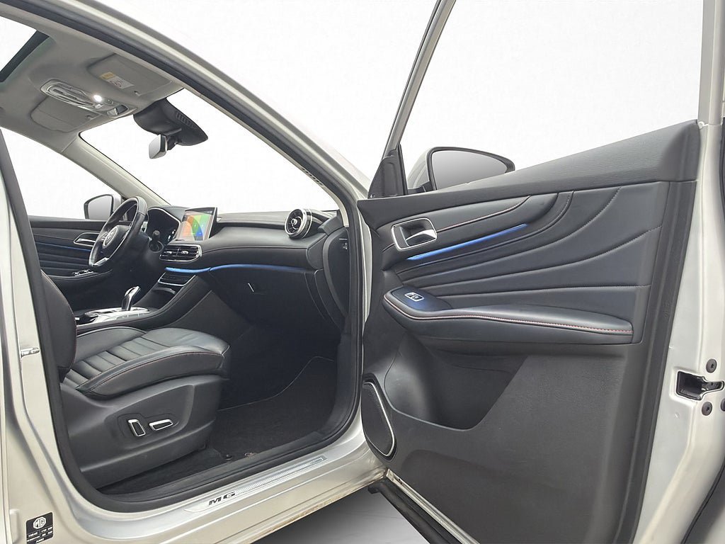 Vehicle Image 21