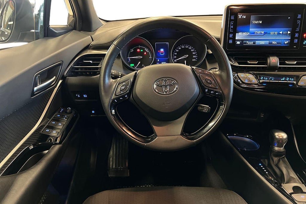Vehicle Image 11