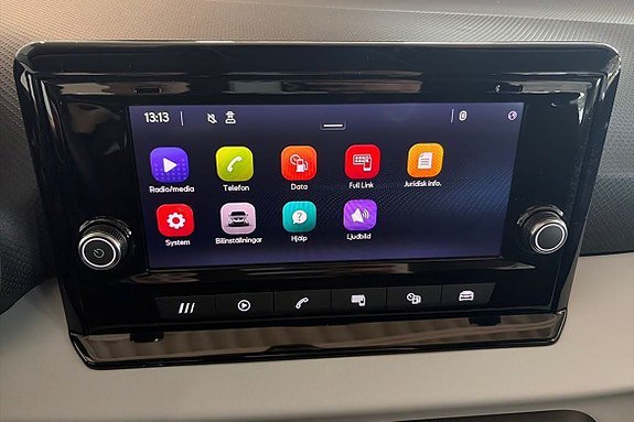 Vehicle Image 13