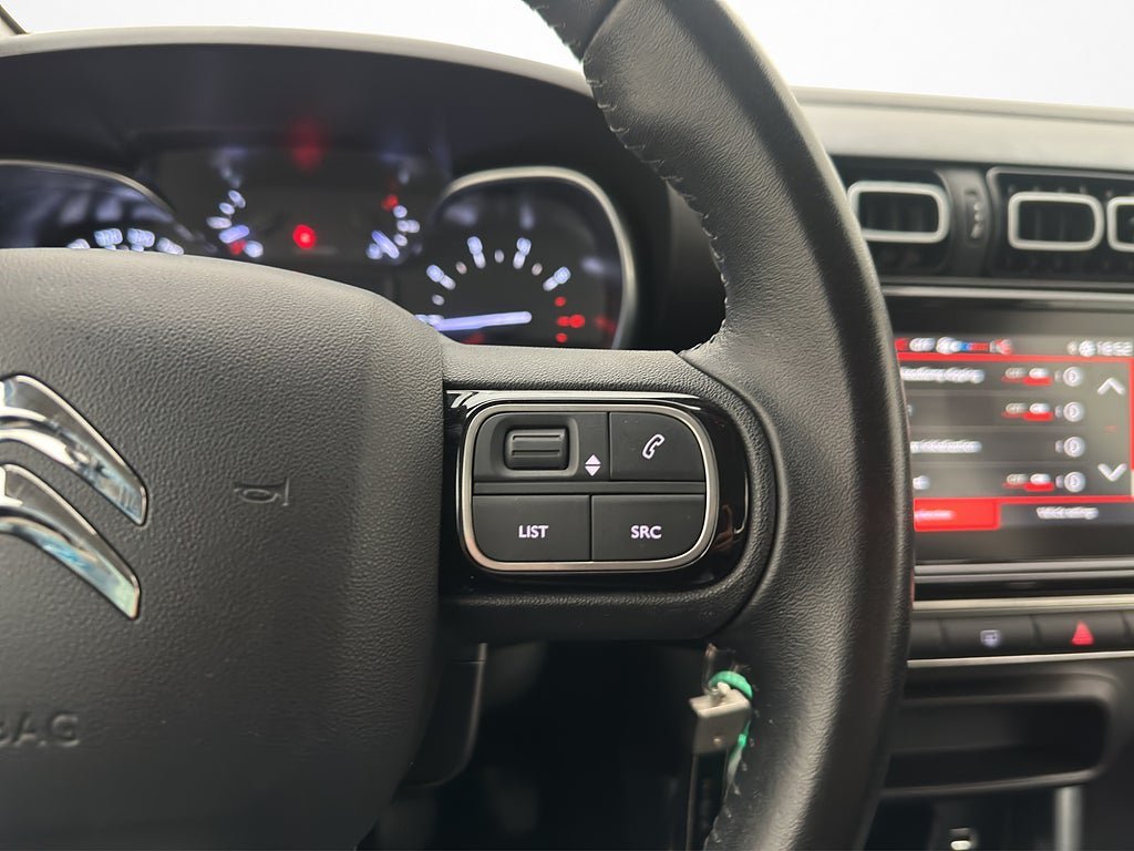 Vehicle Image 17