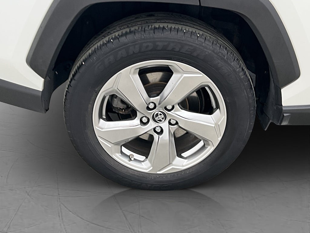 Vehicle Image 31
