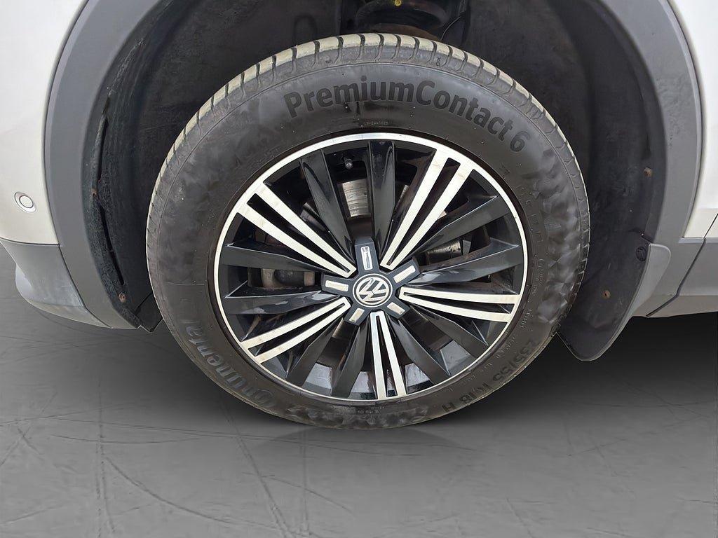 Vehicle Image 26