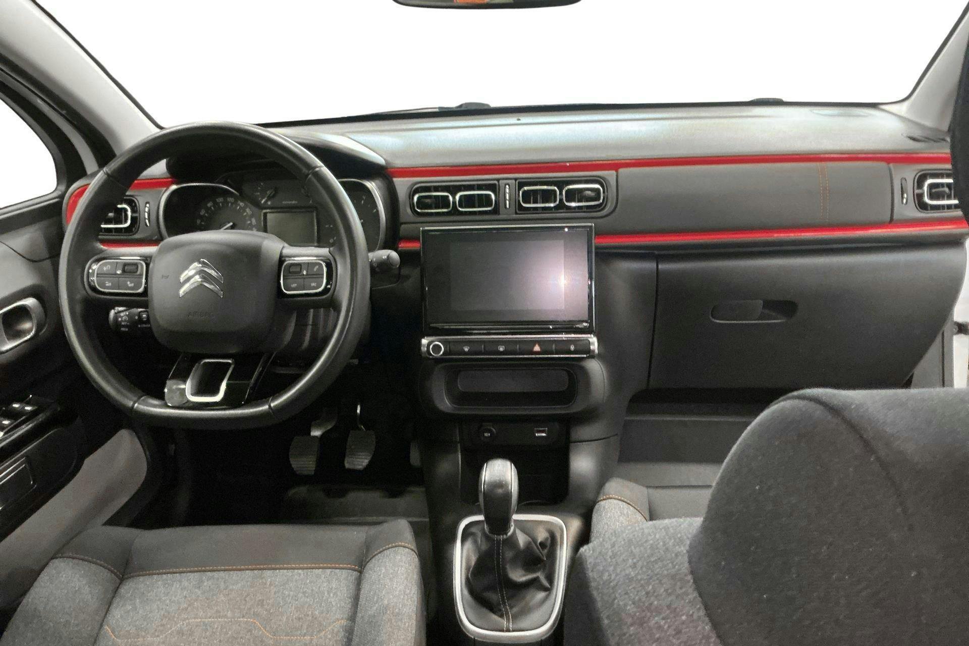 Vehicle Image 6