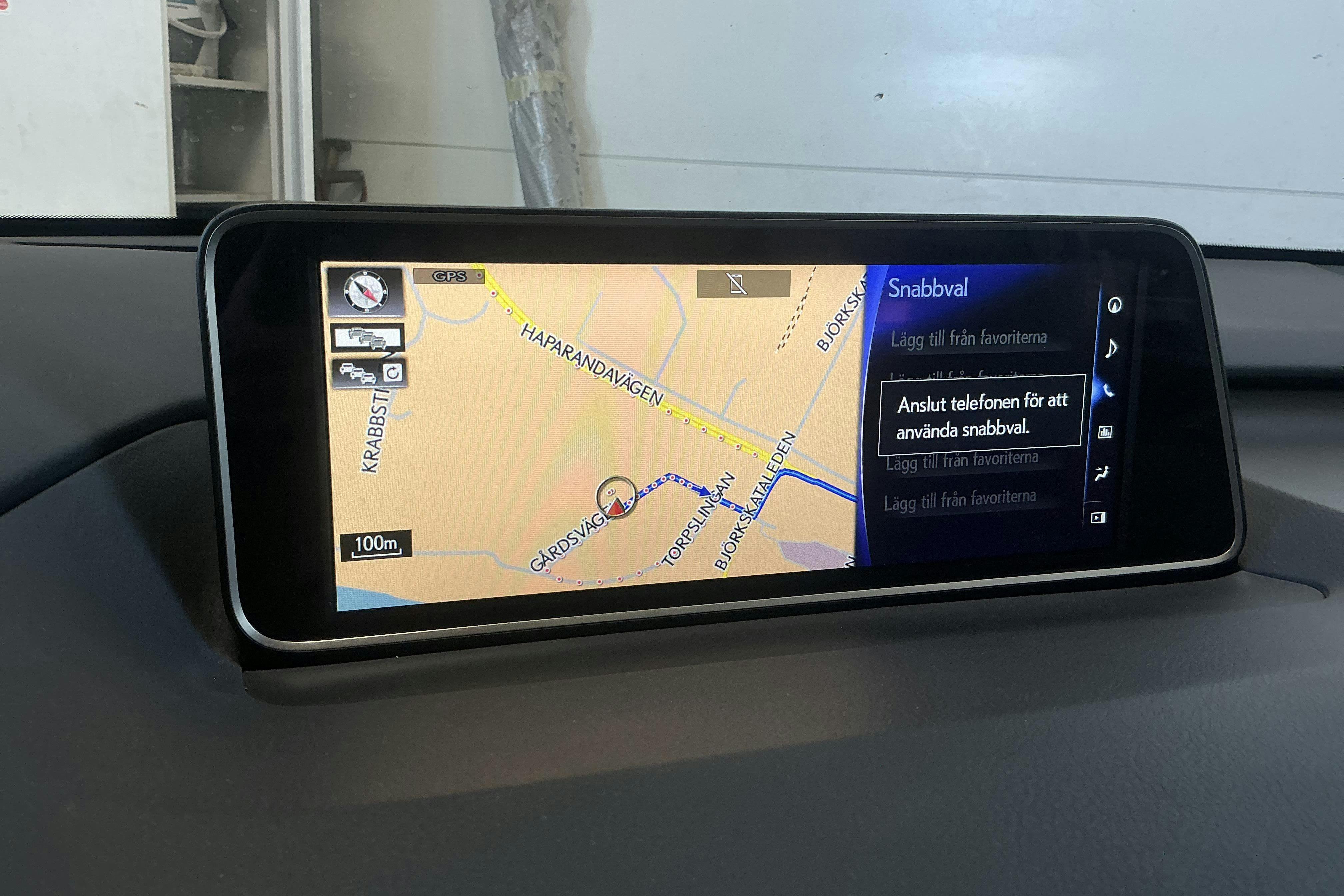 Vehicle Image 12