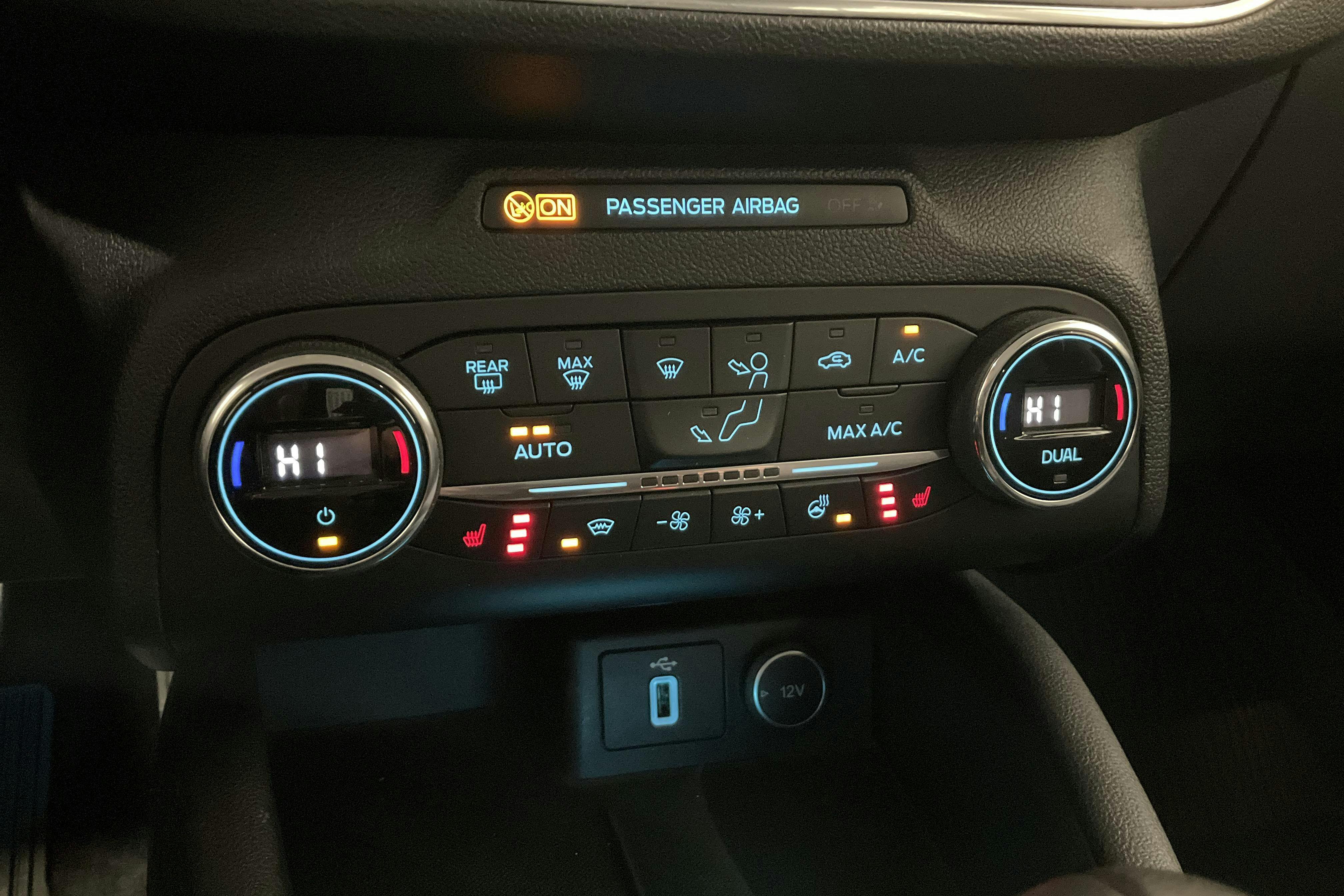 Vehicle Image 12