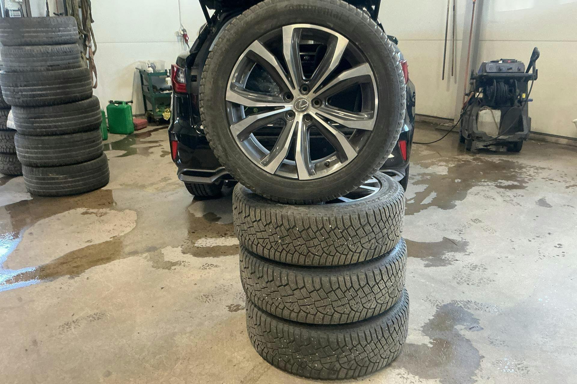 Vehicle Image 17