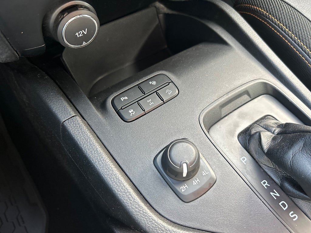 Vehicle Image 18