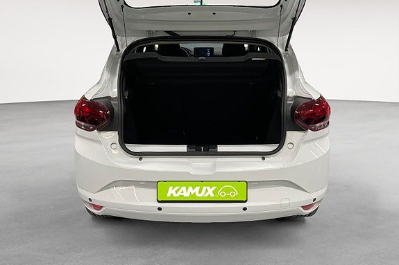 Vehicle Image 19