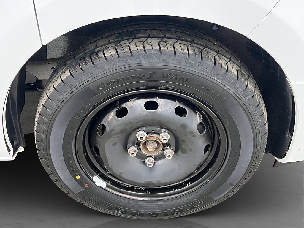 Vehicle Image 31