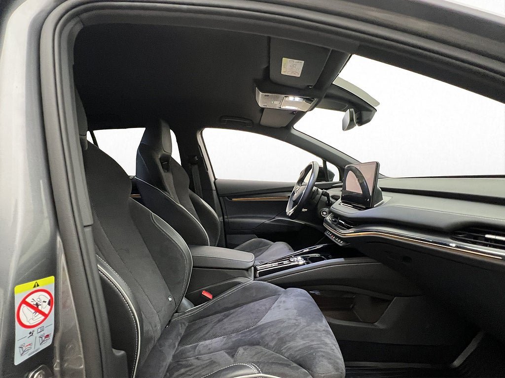 Vehicle Image 33
