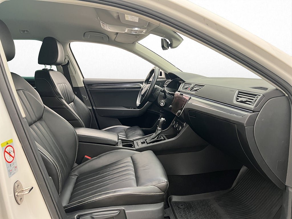 Vehicle Image 36