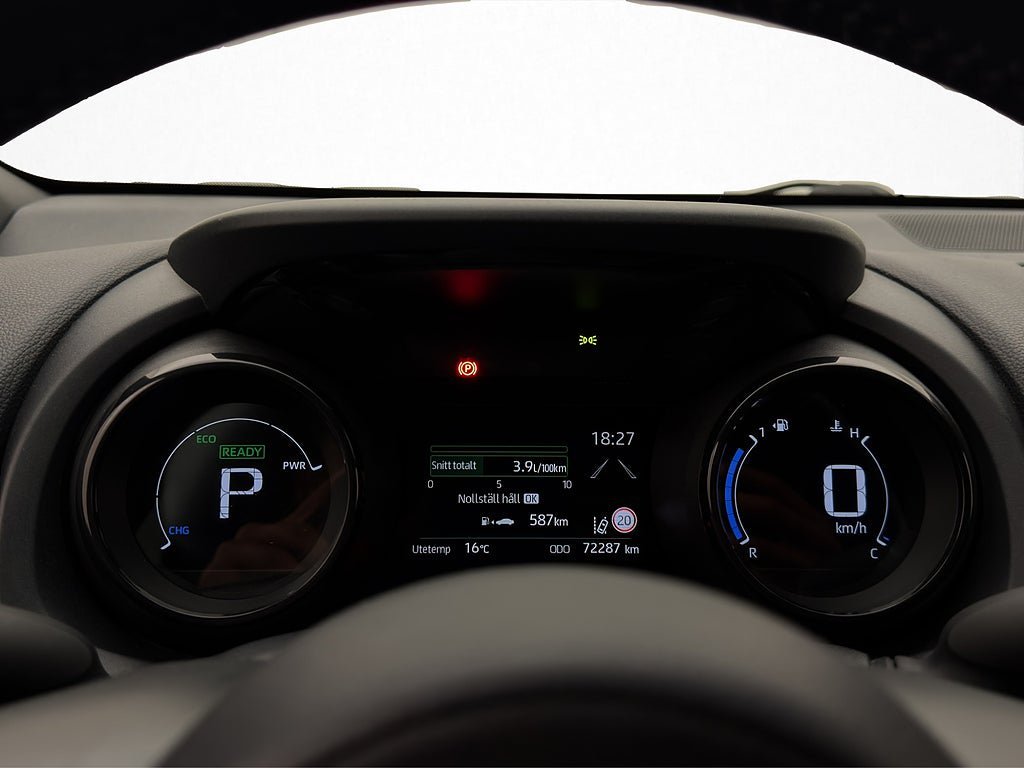 Vehicle Image 14