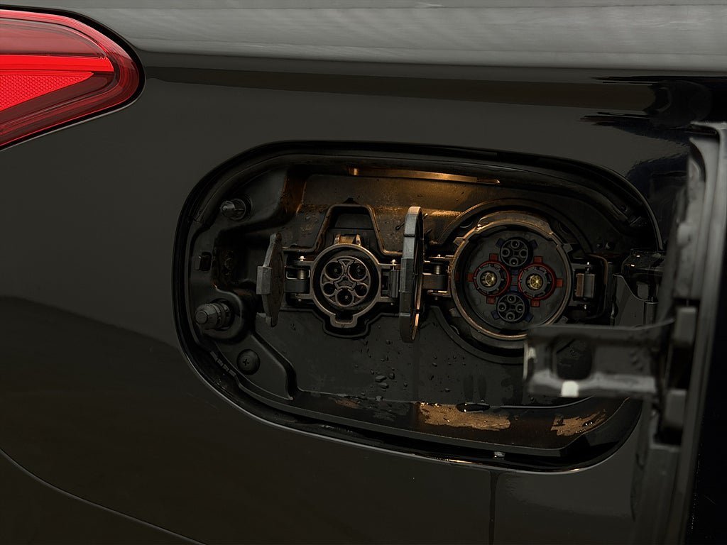 Vehicle Image 32