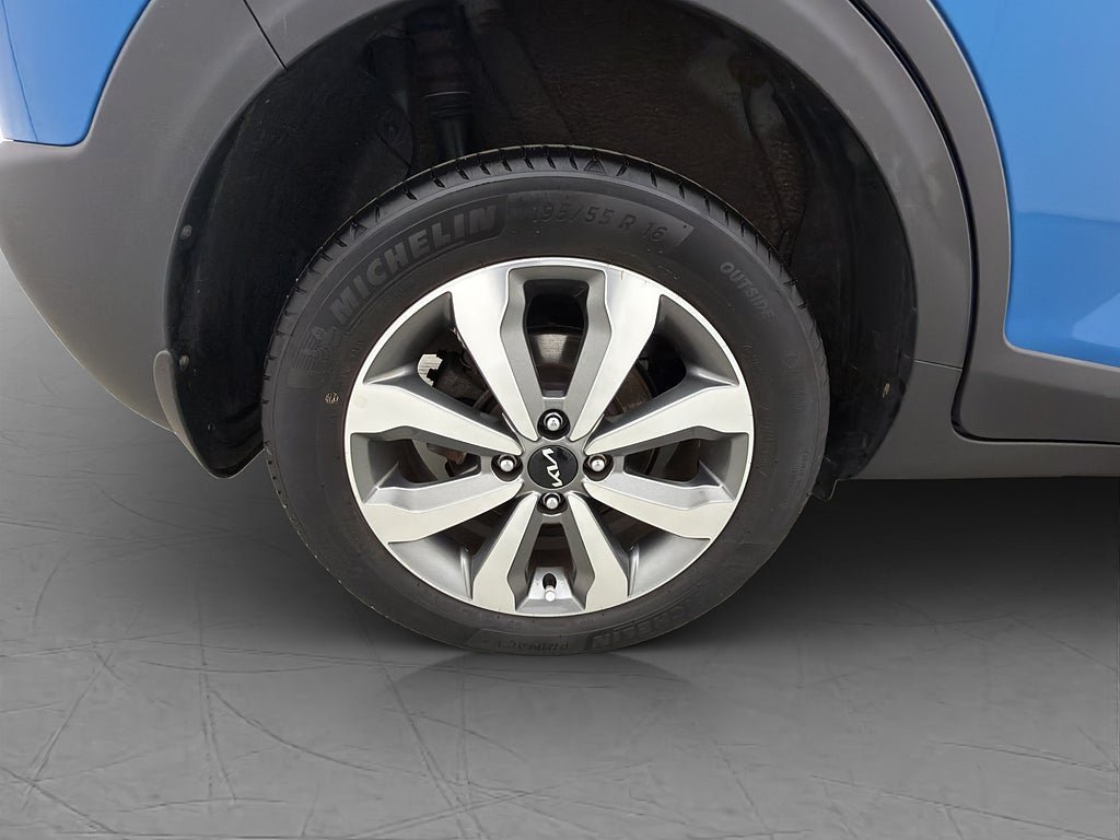 Vehicle Image 30