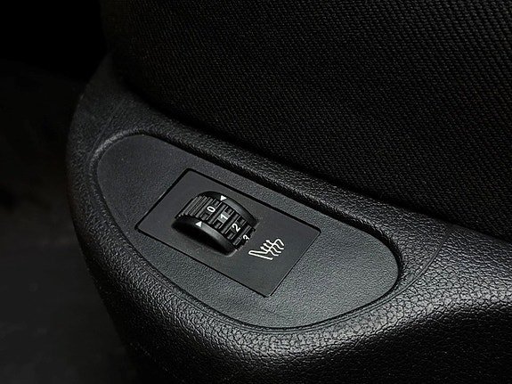 Vehicle Image 27