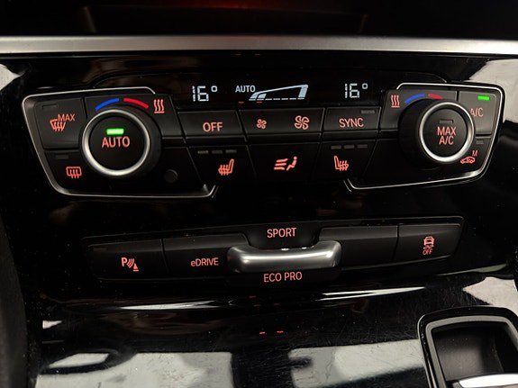 Vehicle Image 29