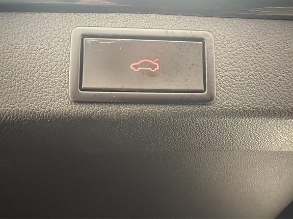 Vehicle Image 27