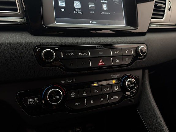 Vehicle Image 26