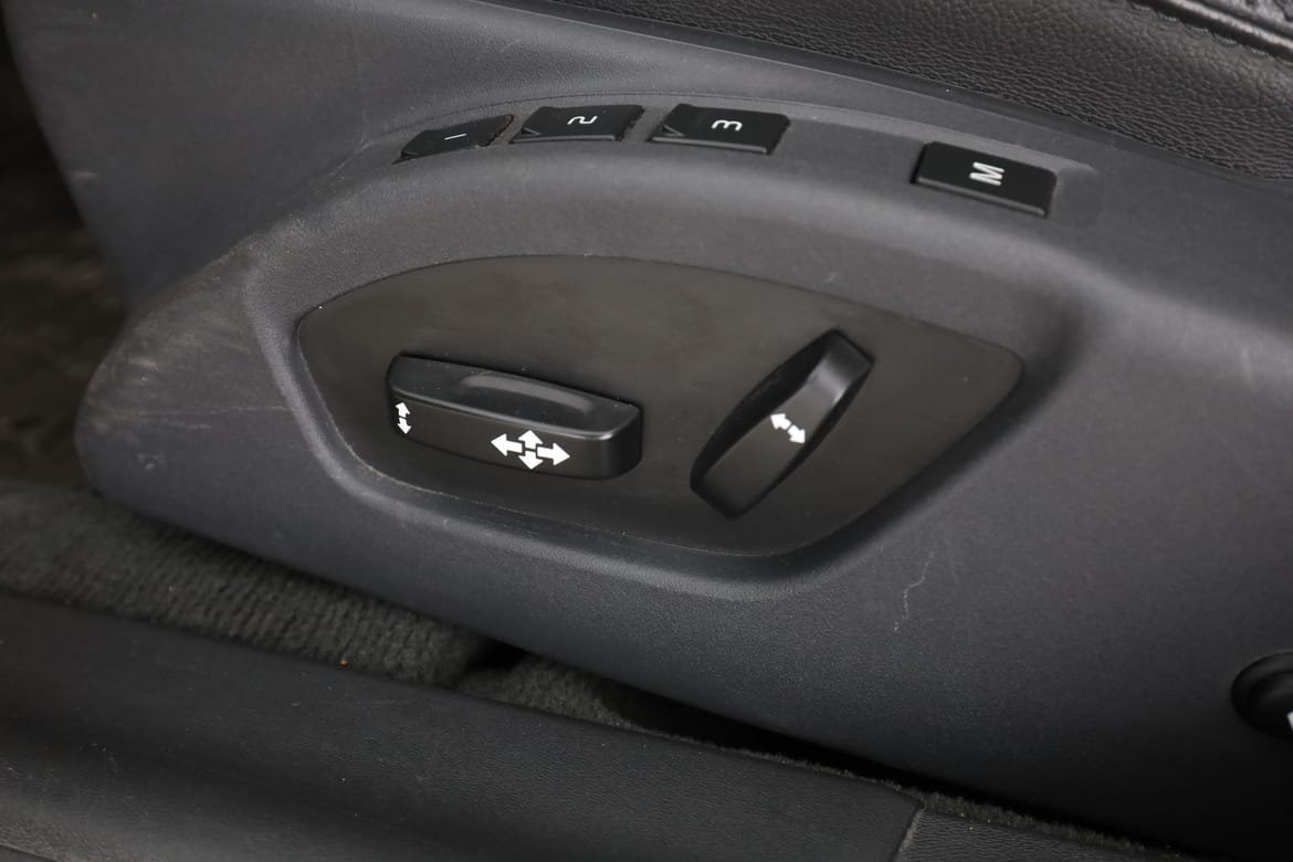 Vehicle Image 35